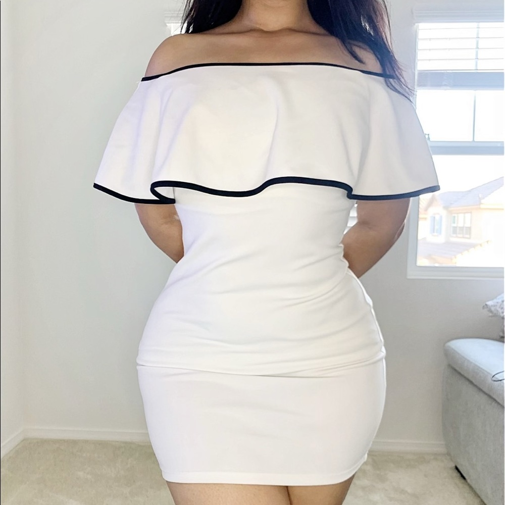 White dress. Worn only once, great condition.